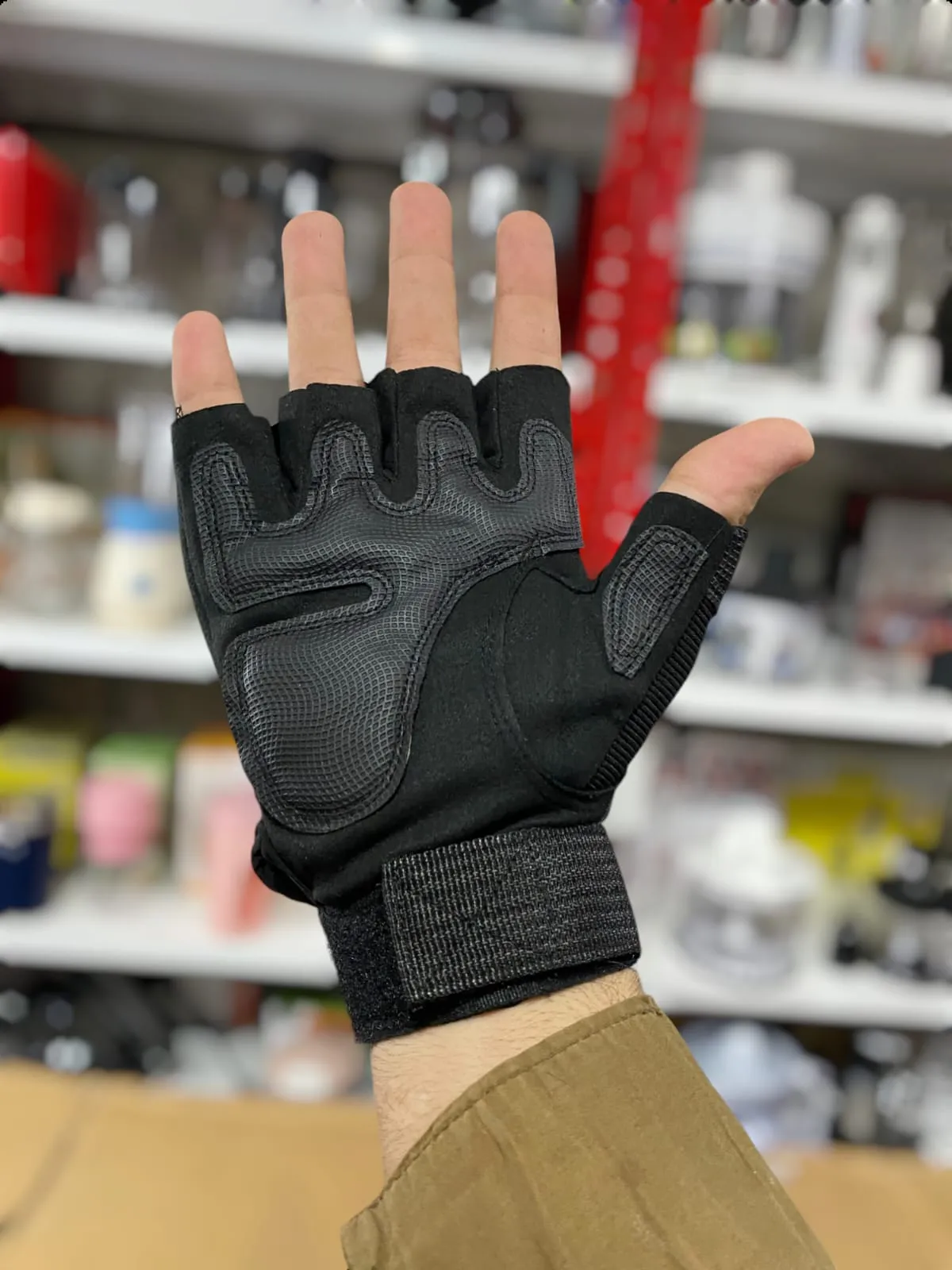 Imported Hand Gloves