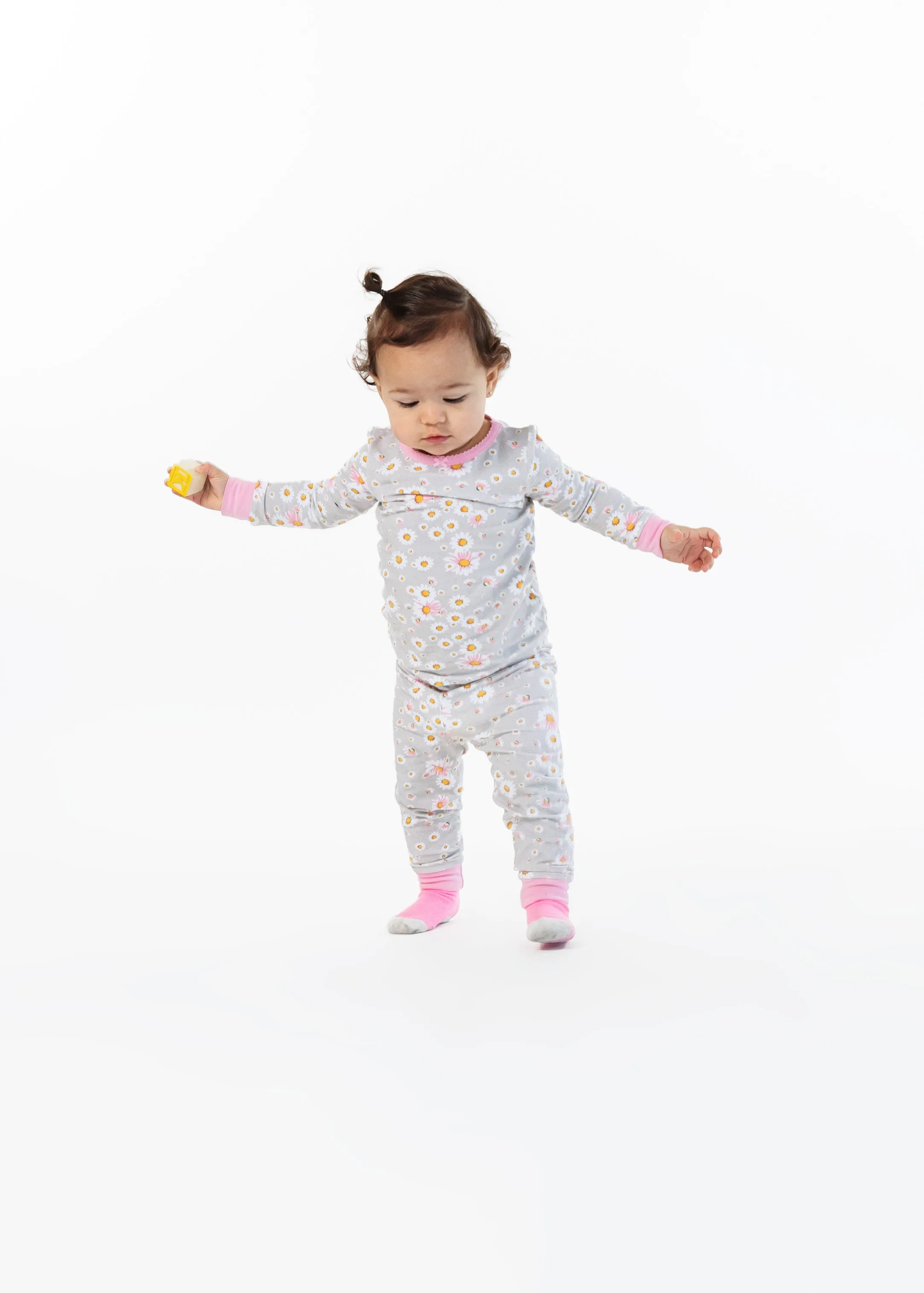 Infant/Toddler Girls Ditsy Daisy Snug Fit 2-PiecePajama Sleep Set With Matching Socks