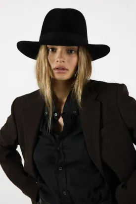 Janessa Leoné Luca Hat Black